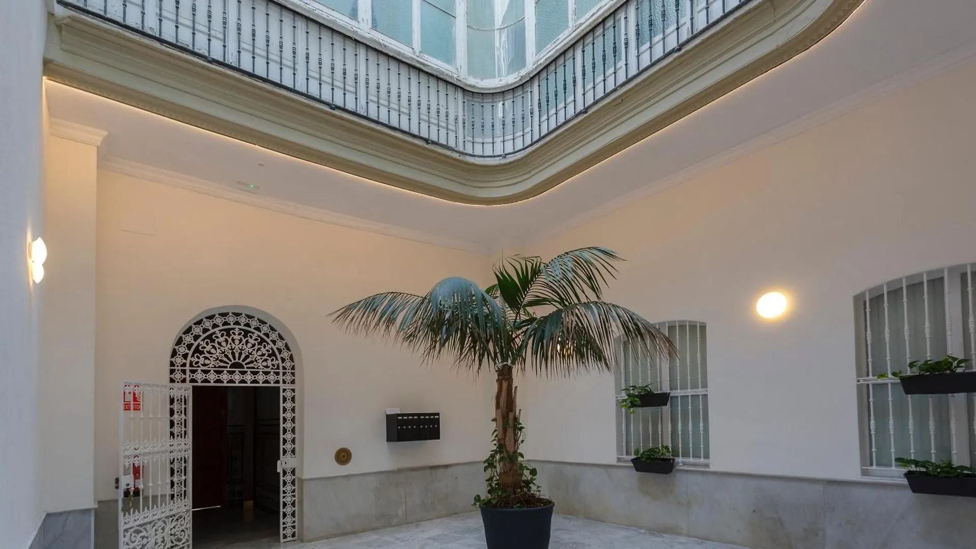Casa Manuel De Falla By Cadiz4Rentals 0*, Cadiz Spain